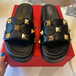 Valentino wedge, black , size 8